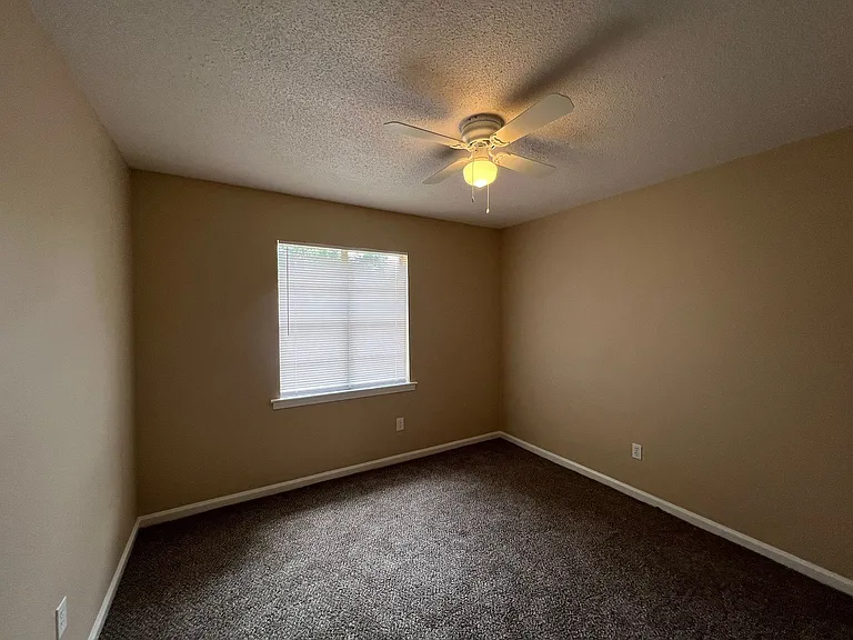 3775 Longmont Cv — Photo 10