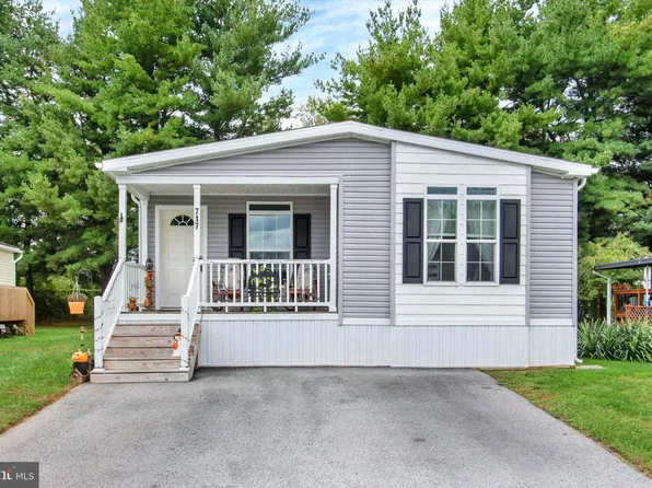 717 Laura Ln, York, PA 17402