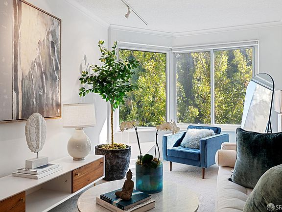 2nd image of 240 Lombard St APT 829
