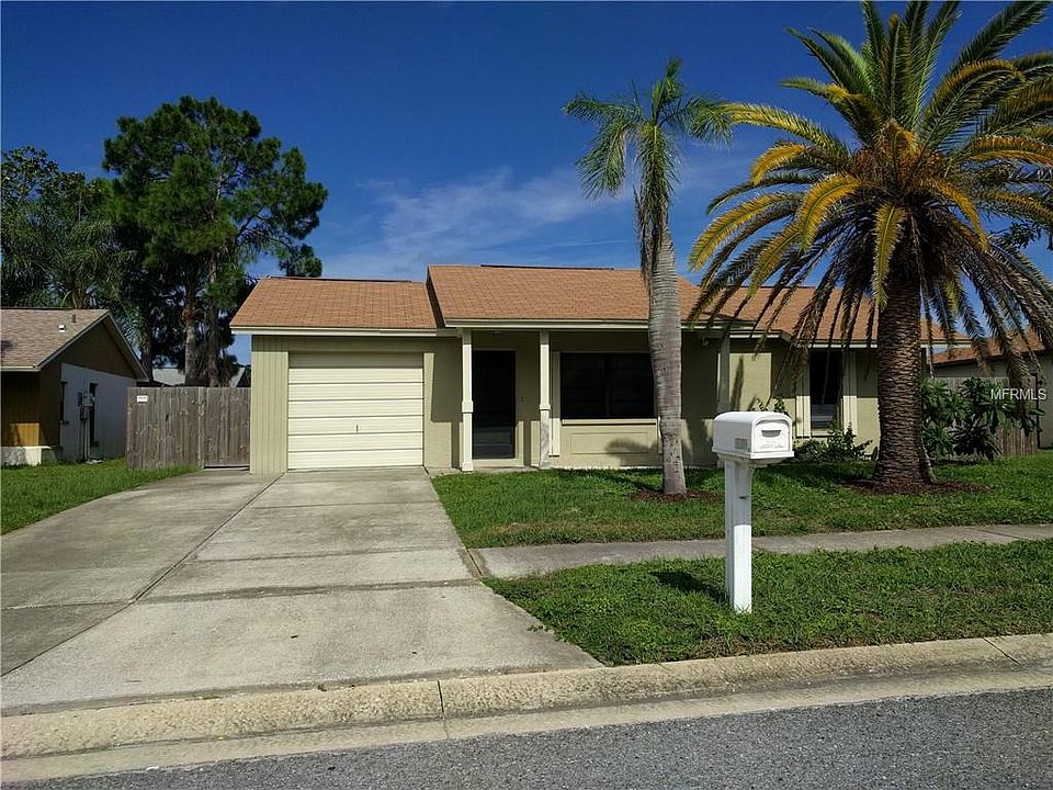 1st image of 1209 Persimmon Dr