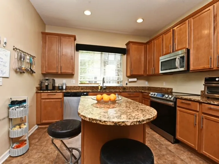 2479 Passamonte Dr — Photo 8