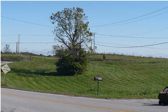 2nd image of 1 Taylorsville Rd