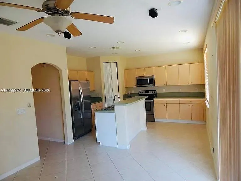 8444 SW 29th St #103 — Photo 3