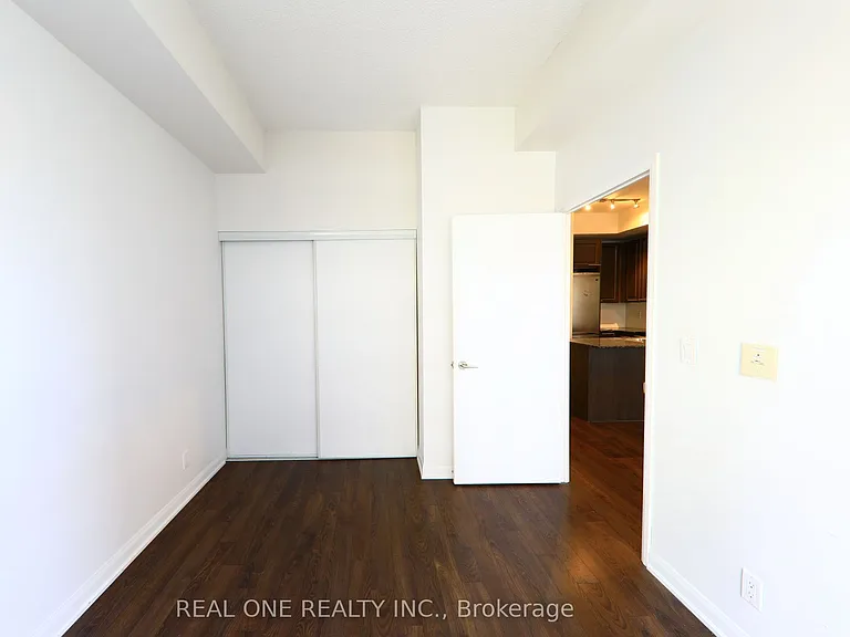 500 Sherbourne St #506 — Photo 11