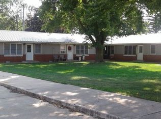 704 4th St APT 8, Livermore, IA 50558