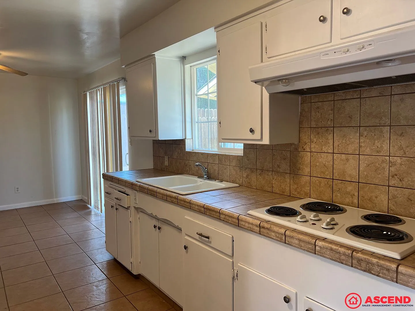 Charming 3-Bedroom Home with Spacious Layout in Northeast Bakersfield — Photo 4