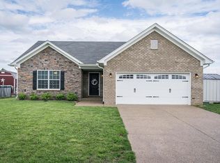 174 Mandarin Ct, Shepherdsville, KY 40165