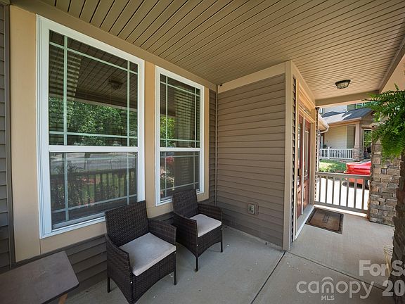 4th image of 5610 Turtleback Ct