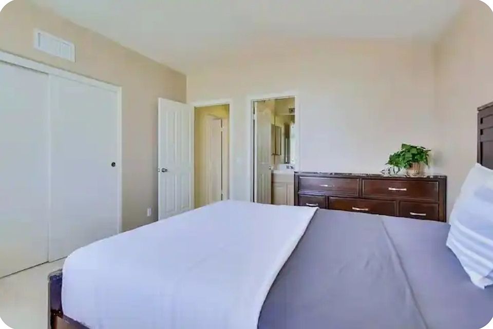 1st image of 3546 Hertford Pl