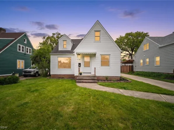 9158 Snow Rd, Parma, OH 44130
