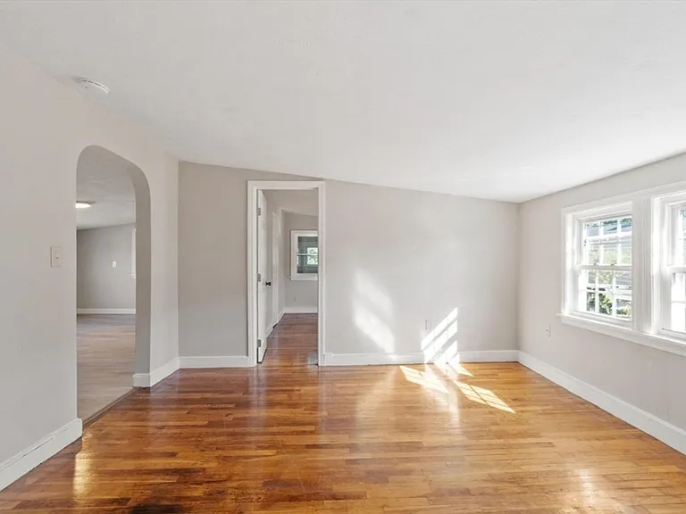176 Washington St — Photo 10