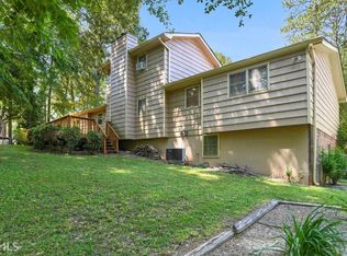 944 Hazel Ct, Lilburn, GA 30047