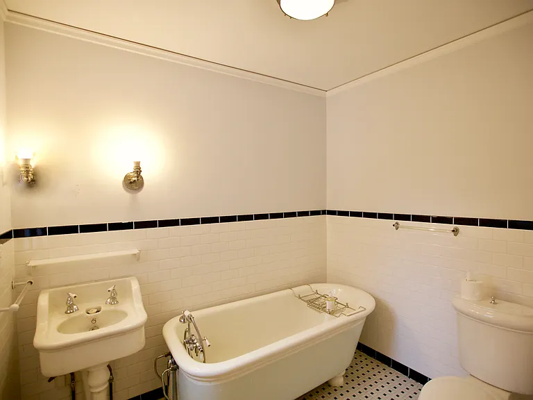 151 N Ferry Rd — Photo 16