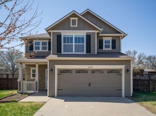 2605 Knollbrook Ct, Lawrence, KS 66046