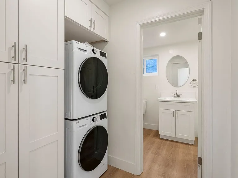 1622 Palm St - 2 Bedroom 2 Bath Fully Renovated: Move In Available Now | July 1st, 2026 Units Ava... — Photo 9