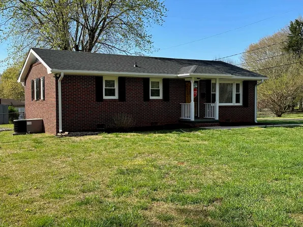 964 Iron Ore Rd, Spartanburg, SC 29303