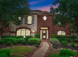 18122 E Allen Shore Dr, Cypress, TX 77433