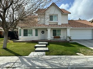 39329 Beacon Ln, Palmdale, CA 93551