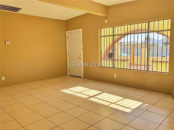 3rd image of 1269 Maui St