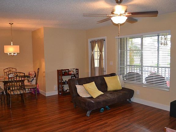 3rd image of 436 Pine Glen Ln APT A-2