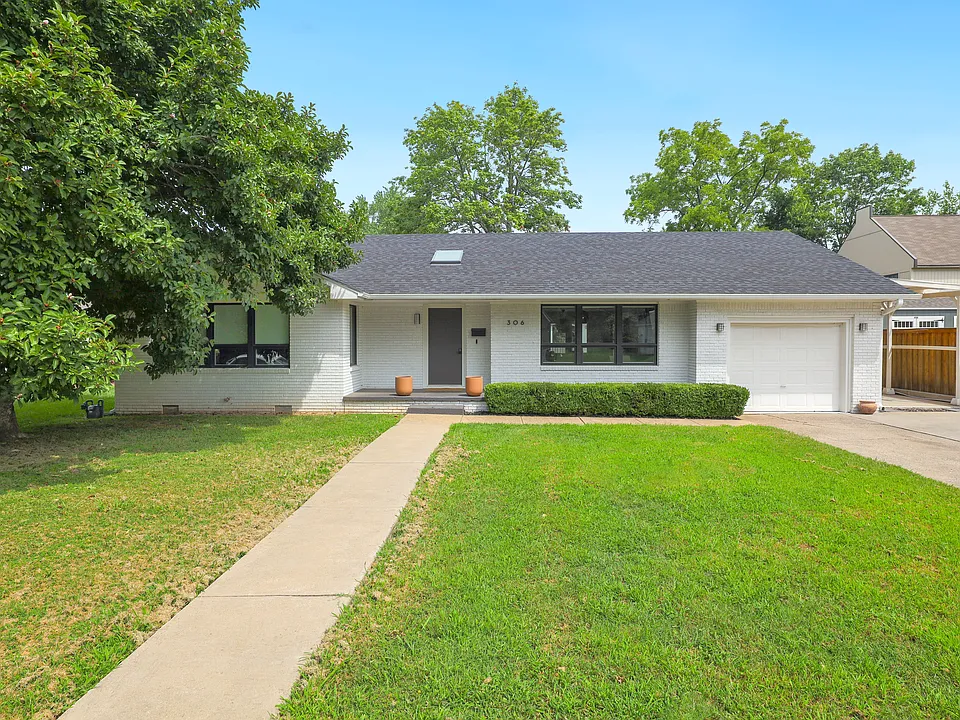 306 NW 6th St