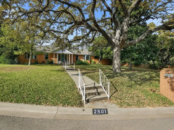 2801 Longfellow Ln, Denton, TX 76209