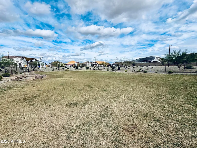 14400 W Calle Lejos — Photo 26
