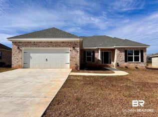 22695 Ridgewood Dr, Robertsdale, AL 36567