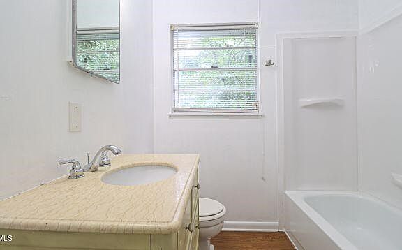 2nd image of 166 Linda Cir