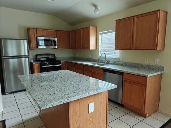 14918 Sugar Mist Ln, Sugar Land, TX 77498
