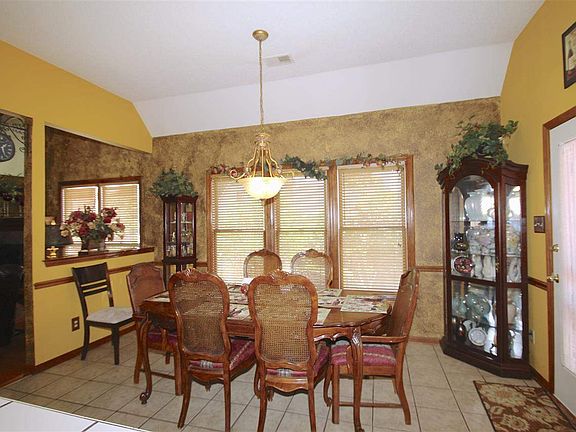 5th image of 7857 Hyman Dr