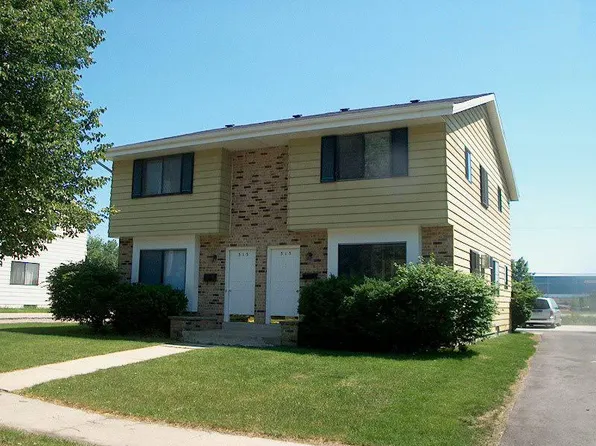 313 Darlene Dr, Waukesha, WI 53189