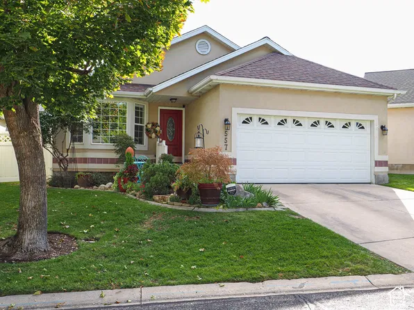 557 E Villager Ln, Midvale, UT 84047