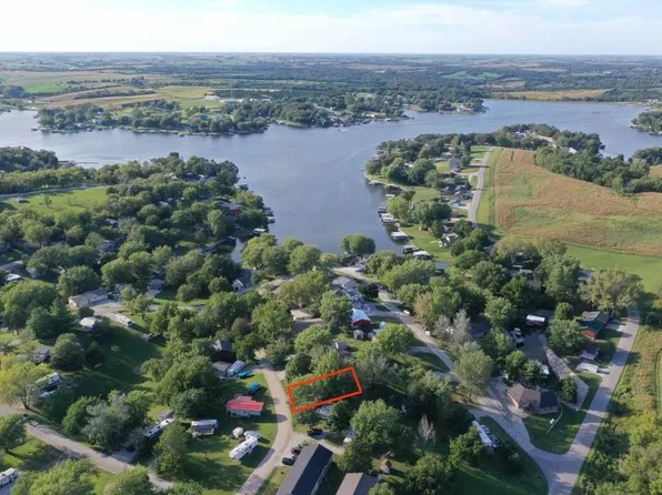 1350 Arrowhead Trl, Ellston, IA 50074