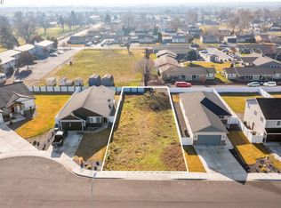 313 Riverwood Ct, Umatilla, OR 97882