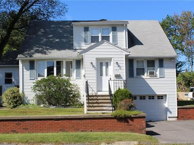 197 Wesley St, Waterbury, CT, 06708
