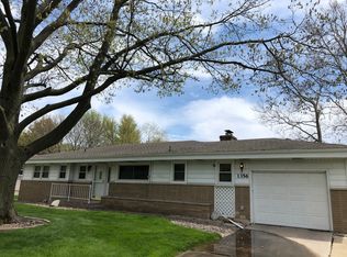 1356 Arrowhead Dr, Bourbonnais, IL 60914