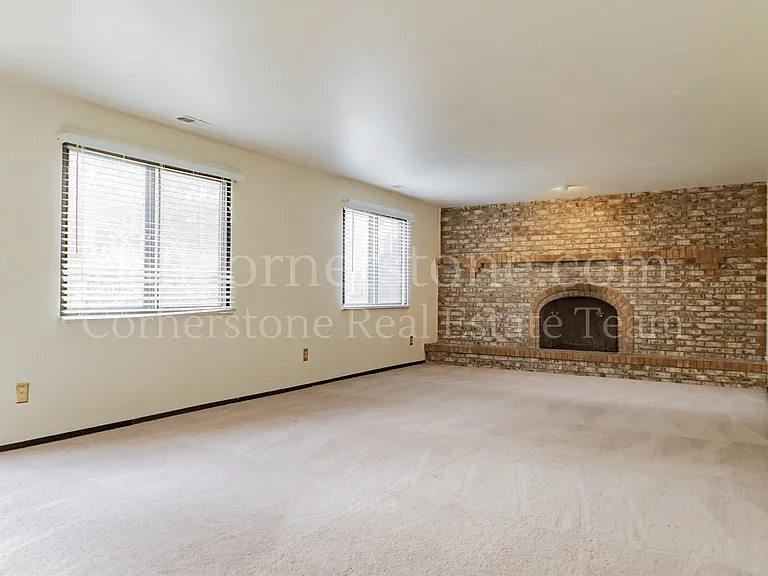 3427 Clubheights Dr — Photo 17