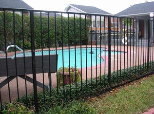 2518 Shady Ridge Dr, Bedford, TX 76021