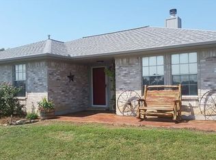 1161 Lower Elgin Rd, Elgin, TX 78621