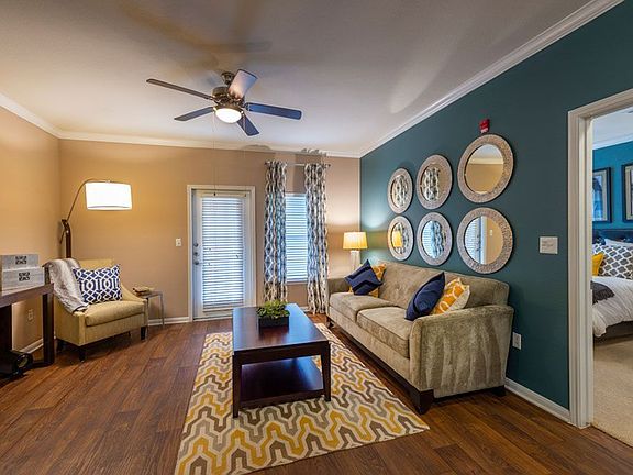 5th image of 2840 Shadowbriar Dr APT 103