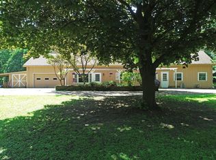 36W418 Huntley Rd, Dundee, IL 60118