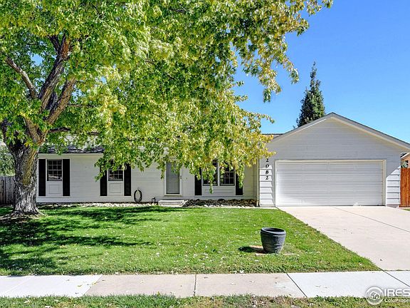 3rd image of 2082 Garfield Ave