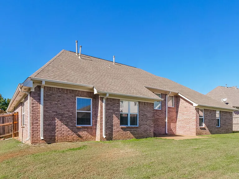7274 Busher Dr — Photo 17