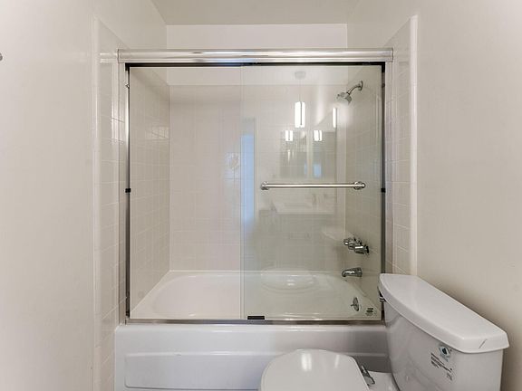 4th image of 1114 12th St APT 206