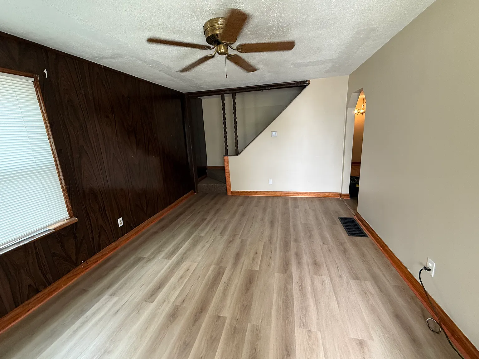 4 bed, 1.5 bath, 1210 sqft, $1,650 — Photo 4