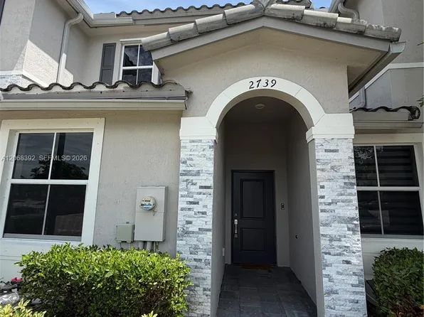 2739 SE 17th St, Homestead, FL 33035