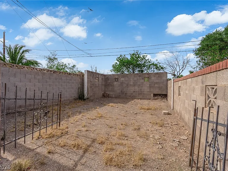 2845 Rosanna St — Photo 49