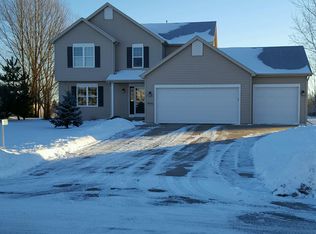 N2476 Benjamin Dr, Greenville, WI 54942