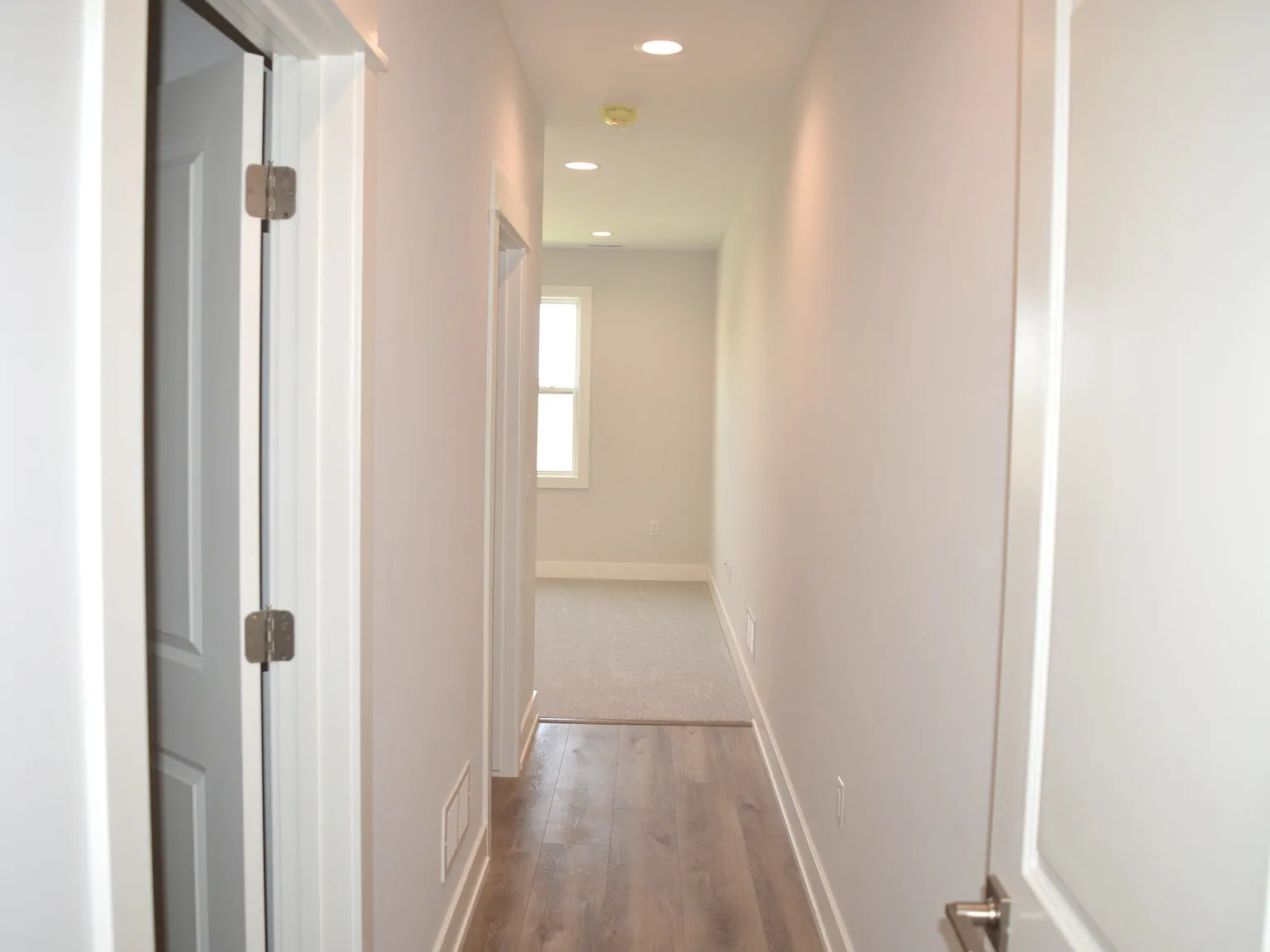 3 bed, 1854 sqft, $2,295 — Photo 2